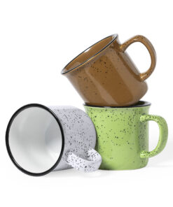 Alternative view of Tasse Lanay