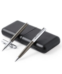 Alternative view of Set Williams