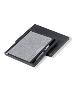 Alternative view of Set Wendam