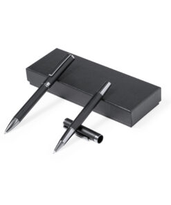 Alternative view of Set Okonel