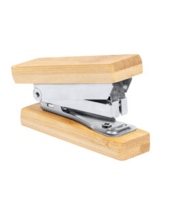 Alternative view of Tacker Hunzu