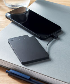 Magnetische Powerbank 2500 mAh SLIMPO Schwarz 14 mo2510 03 ambiant