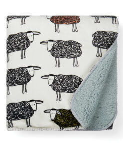 VINGA Sheep Decke aus GRS recyceltem PET