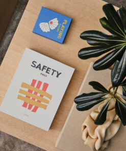 VINGA Spielkarten Couchtisch 11 9155 M 400 ba48d082512a442ba19e5b486368bc3e