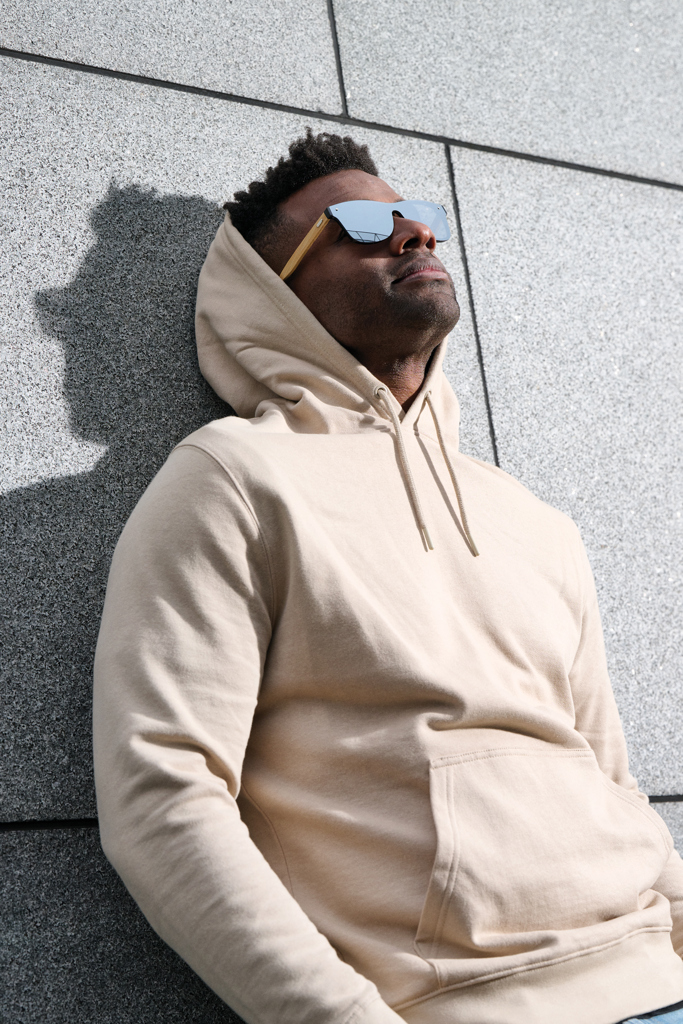 Prism Sonnenbrille aus RCS rec. Kunststoff mit Bambusbügeln – Bild 8