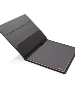 P774.501 B 3 5f34540f916f4745b824774b30808633