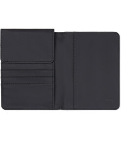 V8200101 B 2 87c9c1ecb0994bd491925521bb56e832