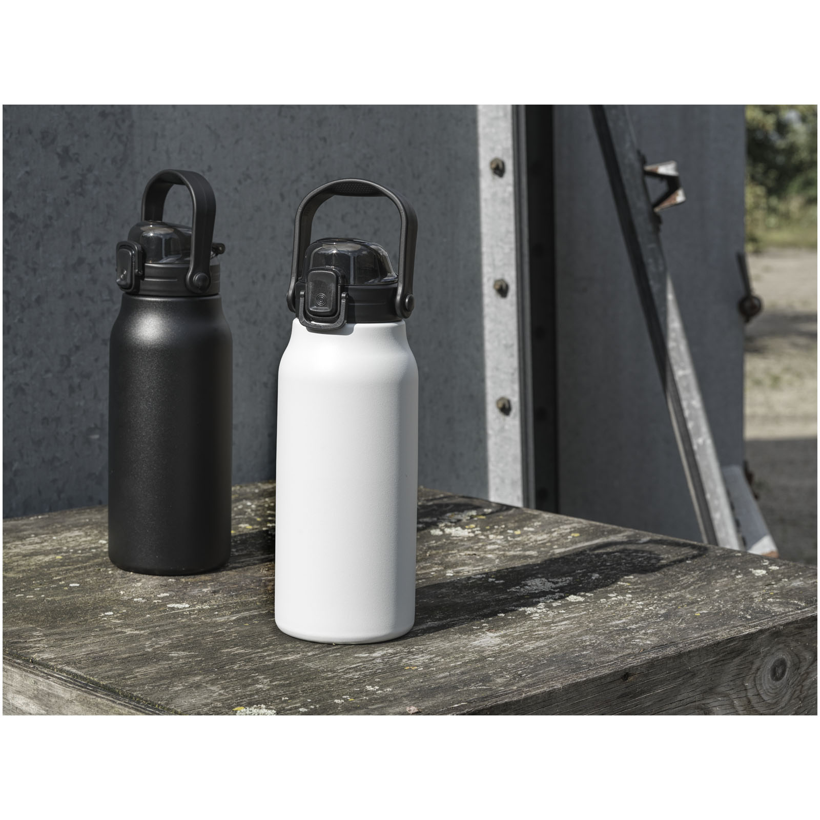Giganto 1600 ml RCS-zertifizierte Kupfer-Vakuum Isolierflasche aus recyceltem Edelstahl 7 Giganto 1600 ml RCS-zertifizierte Kupfer-Vakuum Isolierflasche aus recyceltem Edelstahl – Bild 5