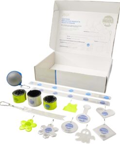 Alternative view of Musterbox mit reflektierenden Produkten weiss