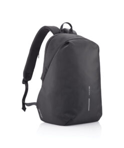 Alternative view of Bobby Soft