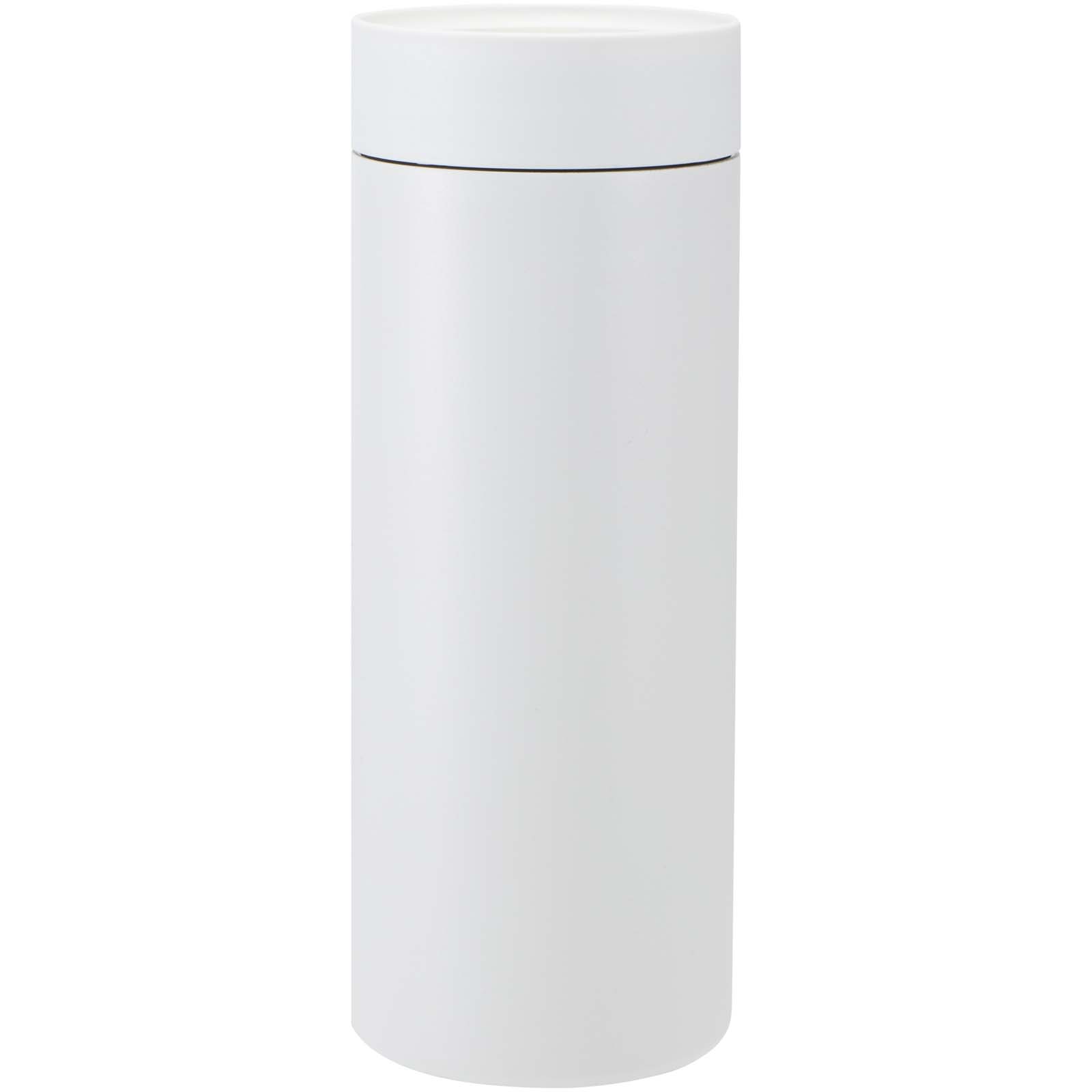 Illuminate 650 ml RCS-zertifizierte doppelwandige Trinkflasche aus recyceltem Edelstahl mit 3-teiligem Deckelset 5 Illuminate 650 ml RCS-zertifizierte doppelwandige Trinkflasche aus recyceltem Edelstahl mit 3-teiligem Deckelset – Bild 3