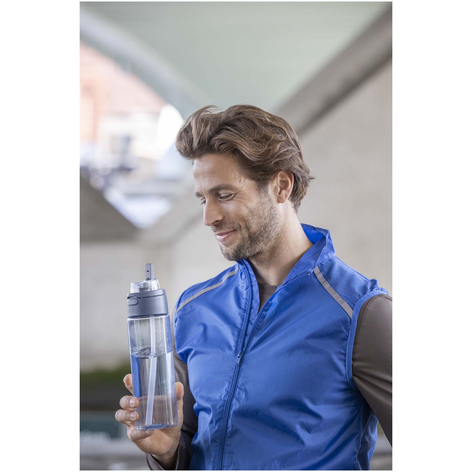 Theron 700 ml RCS-Wasserflasche aus recyceltem Kunststoff mit Multifunktionsdeckel und Klappstrohhalm 10 Theron 700 ml RCS-Wasserflasche aus recyceltem Kunststoff mit Multifunktionsdeckel und Klappstrohhalm – Bild 8